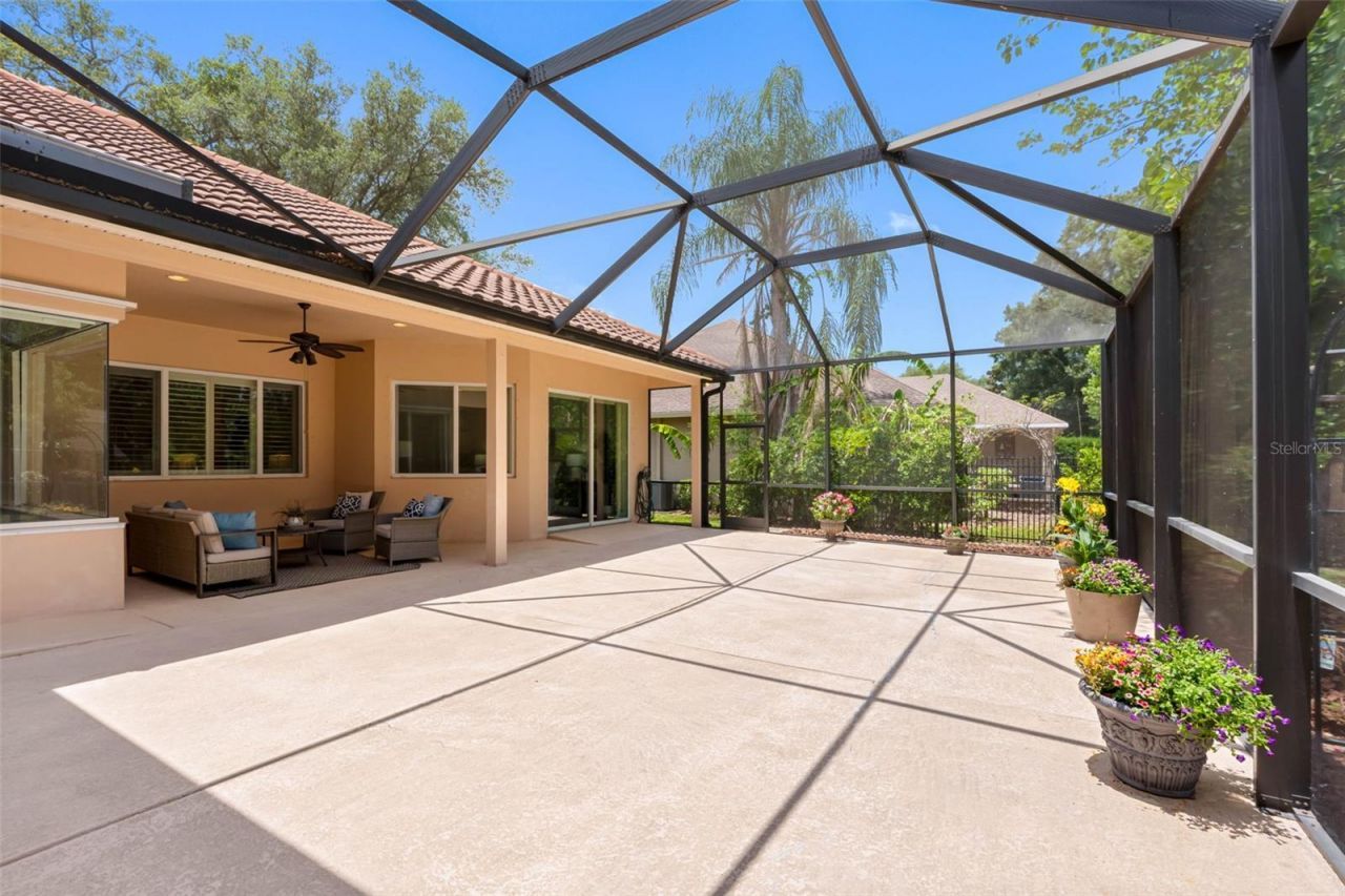 2103 Carroll Landing Drive, Tampa, FL 33612 Photo