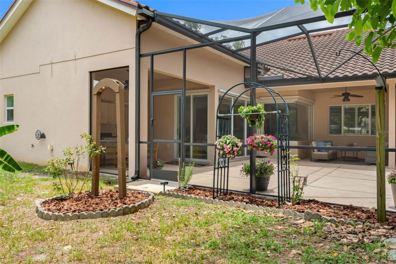 2103 Carroll Landing Drive, Tampa, FL 33612 Photo