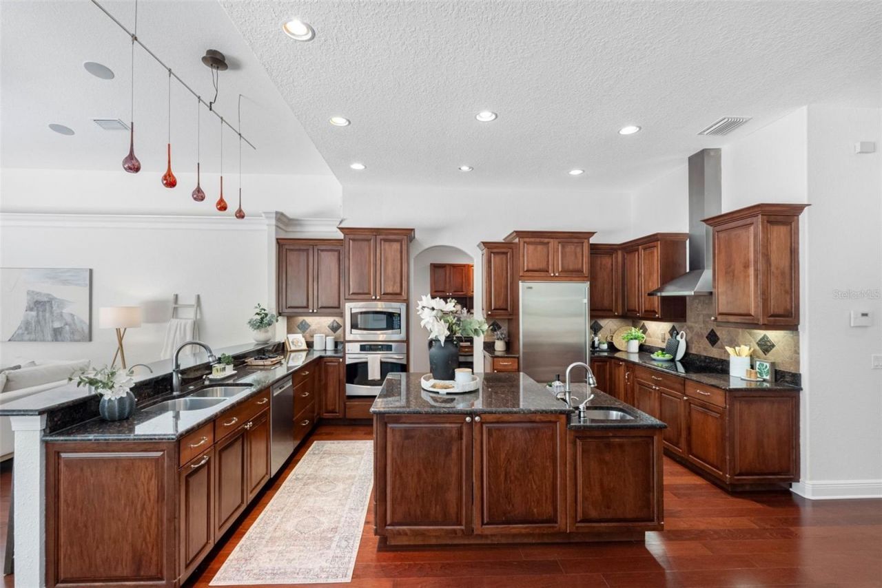 2103 Carroll Landing Drive, Tampa, FL 33612 Photo