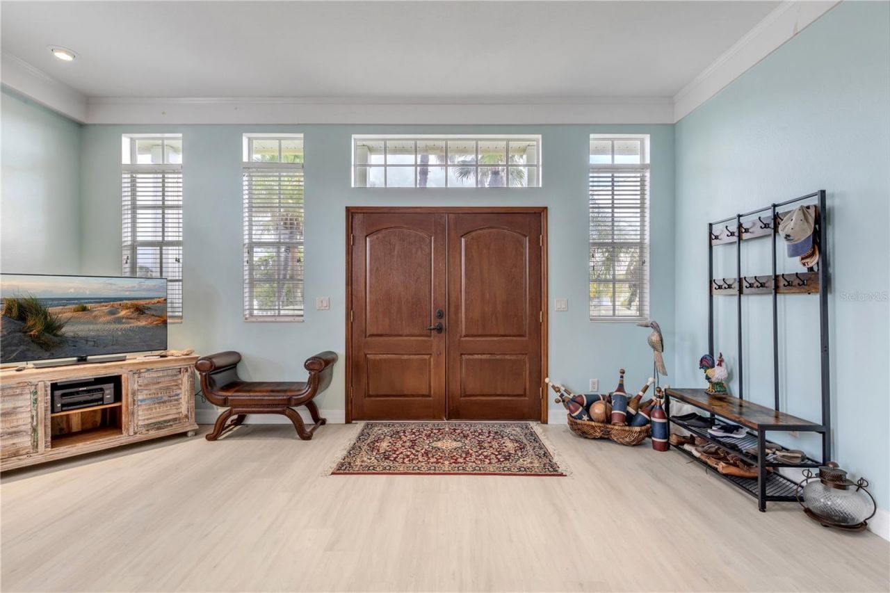 708 Ocean Avenue, New Smyrna Beach, FL 32169 Photo