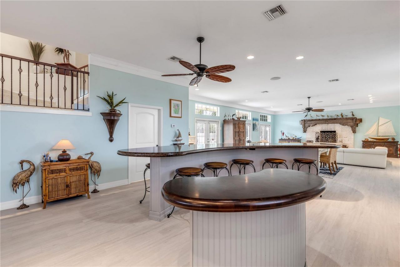 708 Ocean Avenue, New Smyrna Beach, FL 32169 Photo