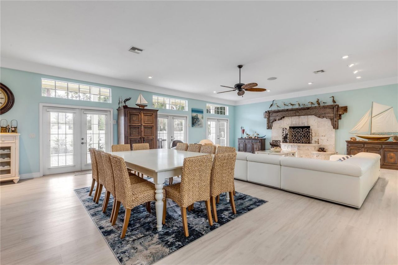 708 Ocean Avenue, New Smyrna Beach, FL 32169 Photo