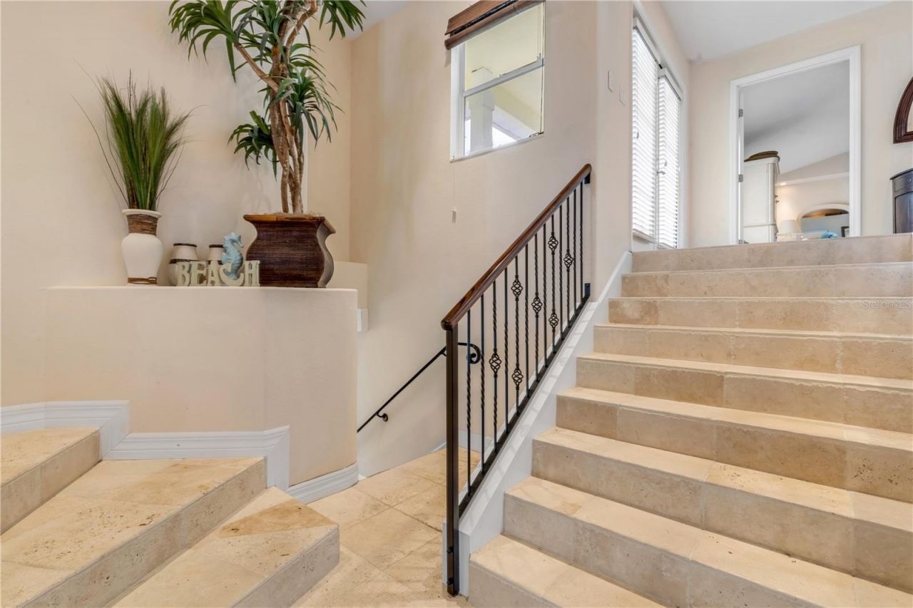 708 Ocean Avenue, New Smyrna Beach, FL 32169 Photo