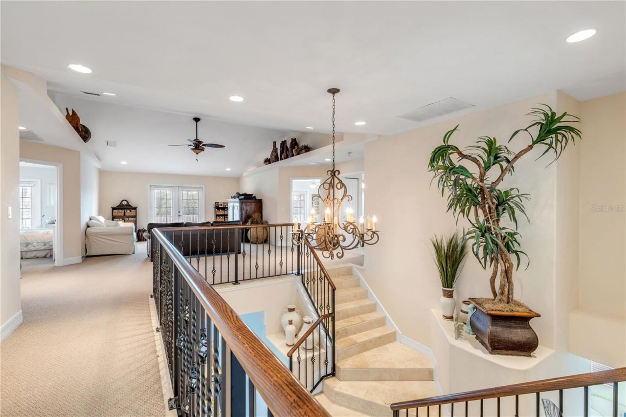 708 Ocean Avenue, New Smyrna Beach, FL 32169 Photo