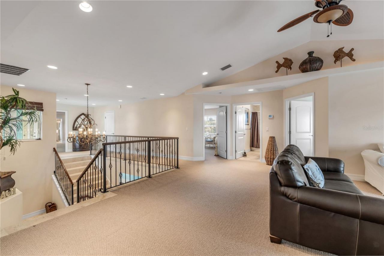 708 Ocean Avenue, New Smyrna Beach, FL 32169 Photo