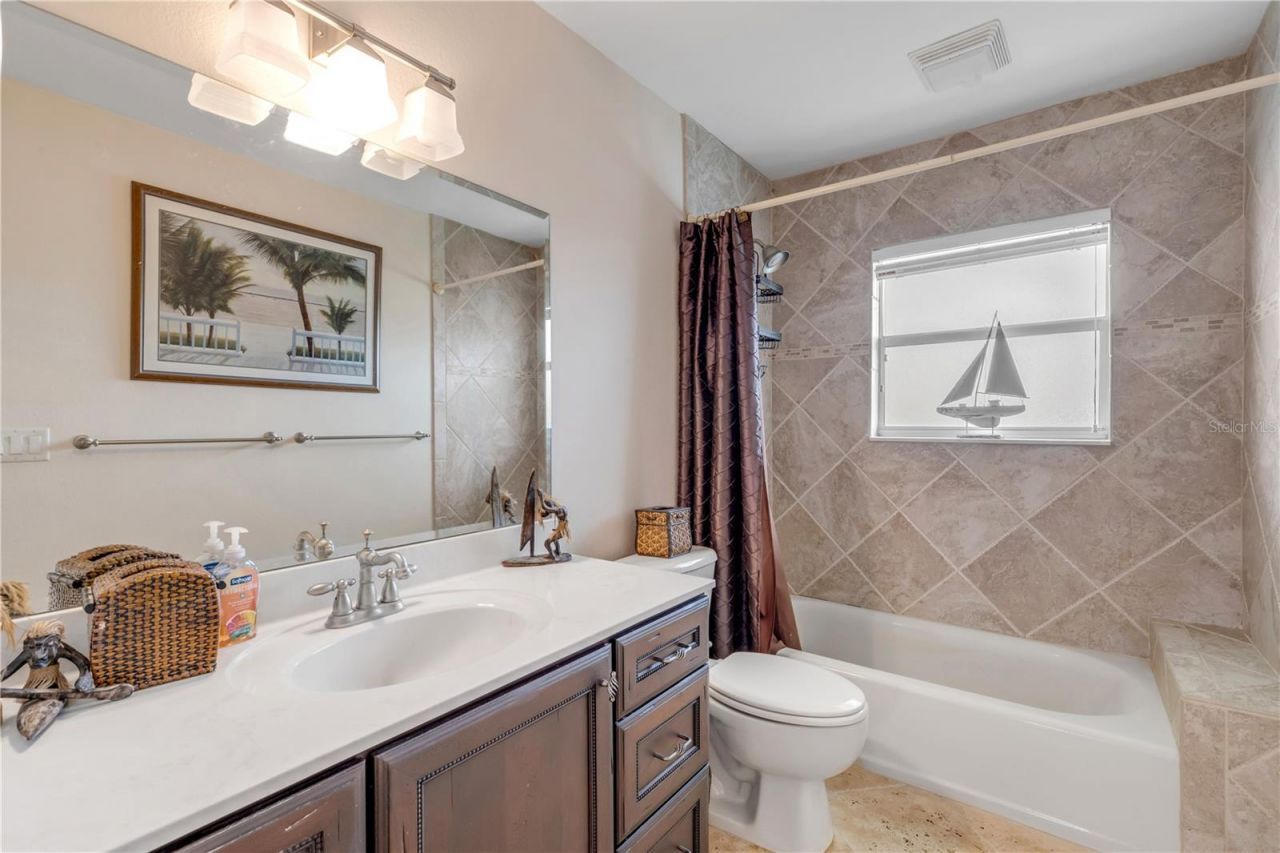 708 Ocean Avenue, New Smyrna Beach, FL 32169 Photo