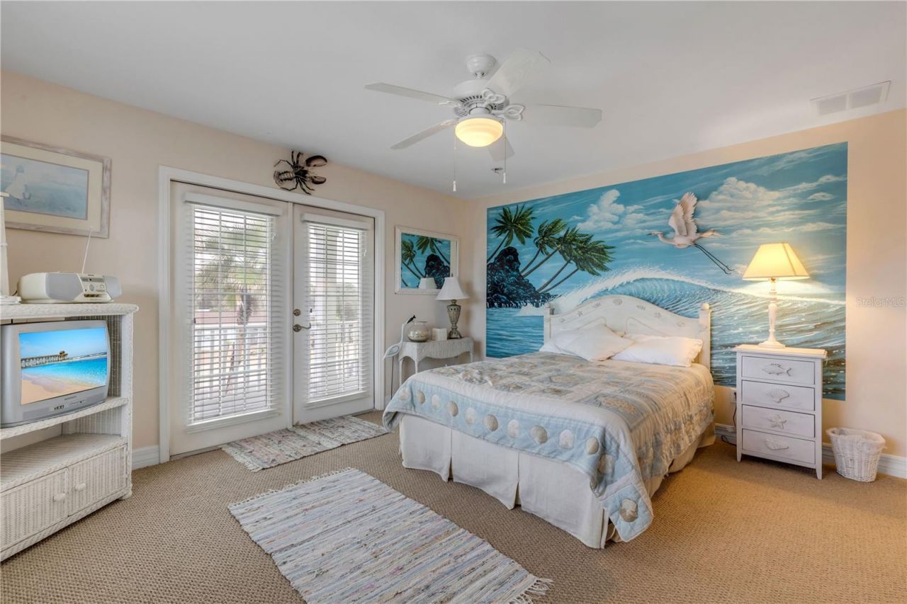 708 Ocean Avenue, New Smyrna Beach, FL 32169 Photo