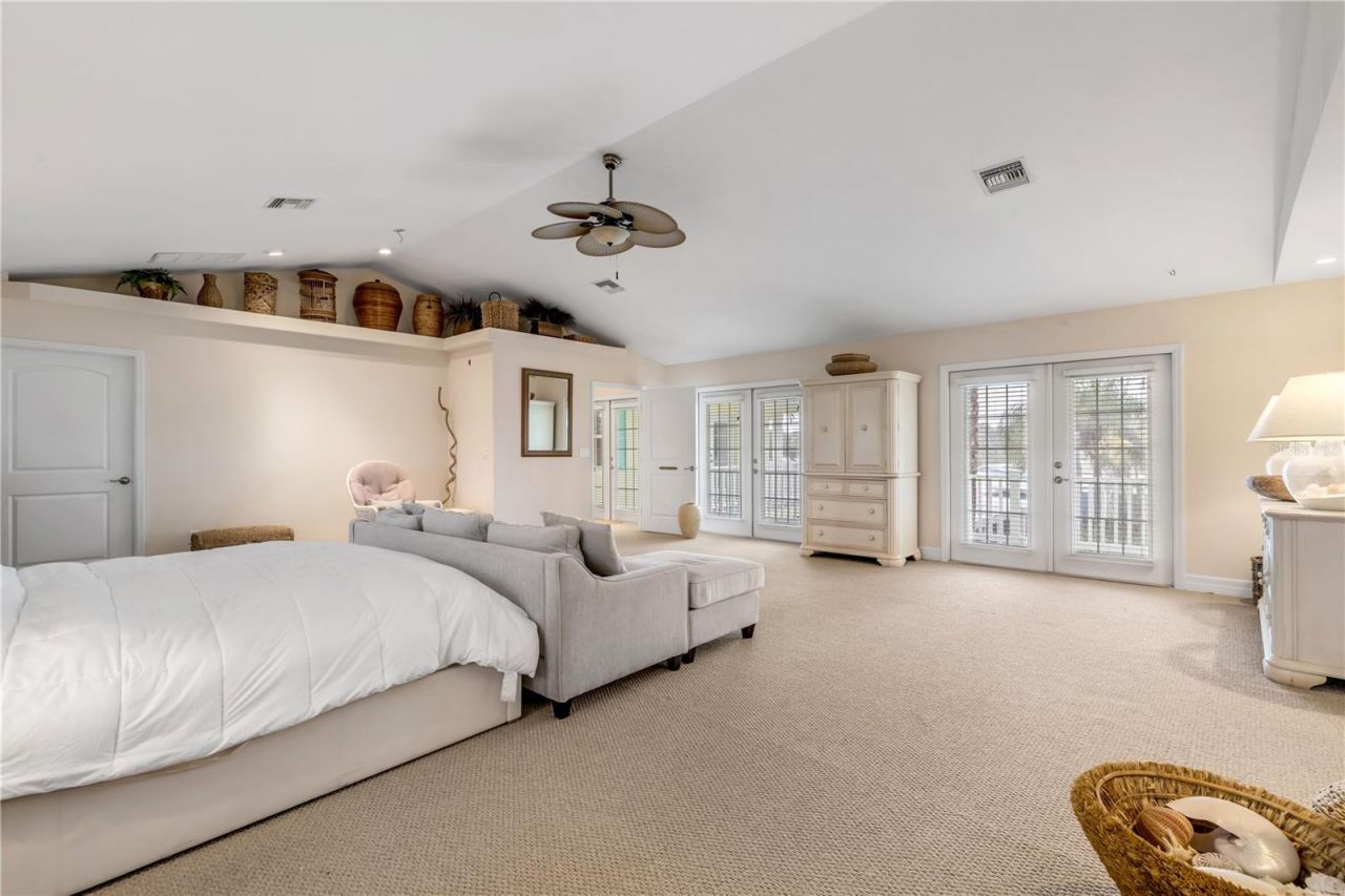 708 Ocean Avenue, New Smyrna Beach, FL 32169 Photo