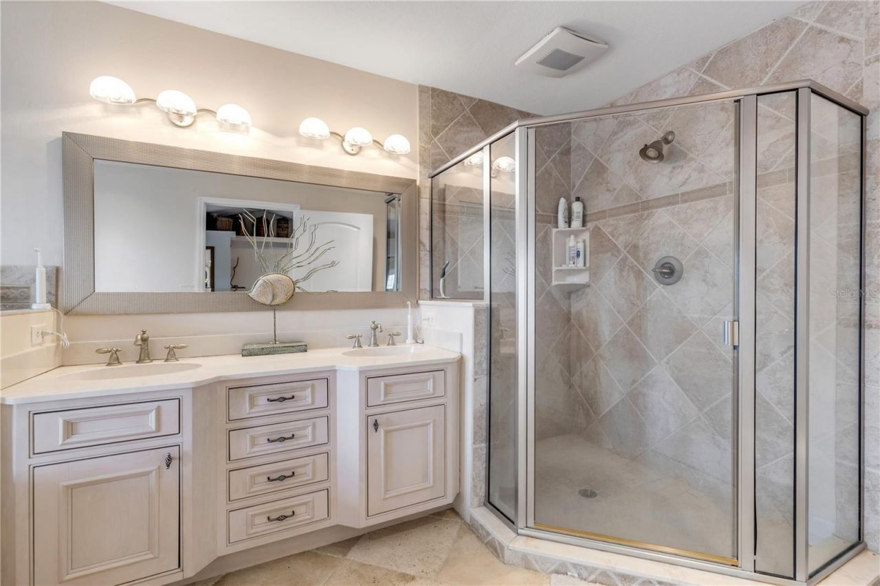 708 Ocean Avenue, New Smyrna Beach, FL 32169 Photo
