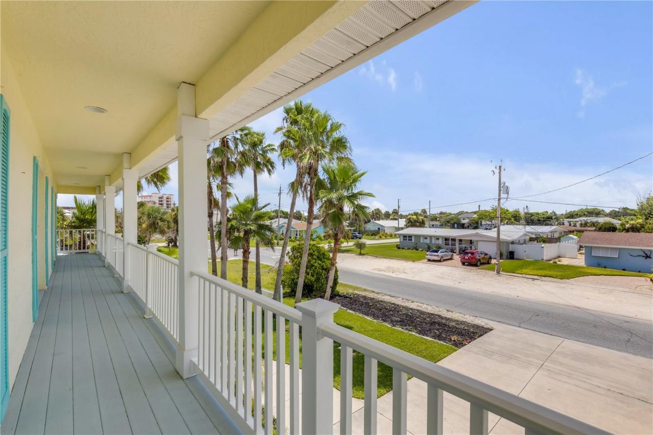 708 Ocean Avenue, New Smyrna Beach, FL 32169 Photo