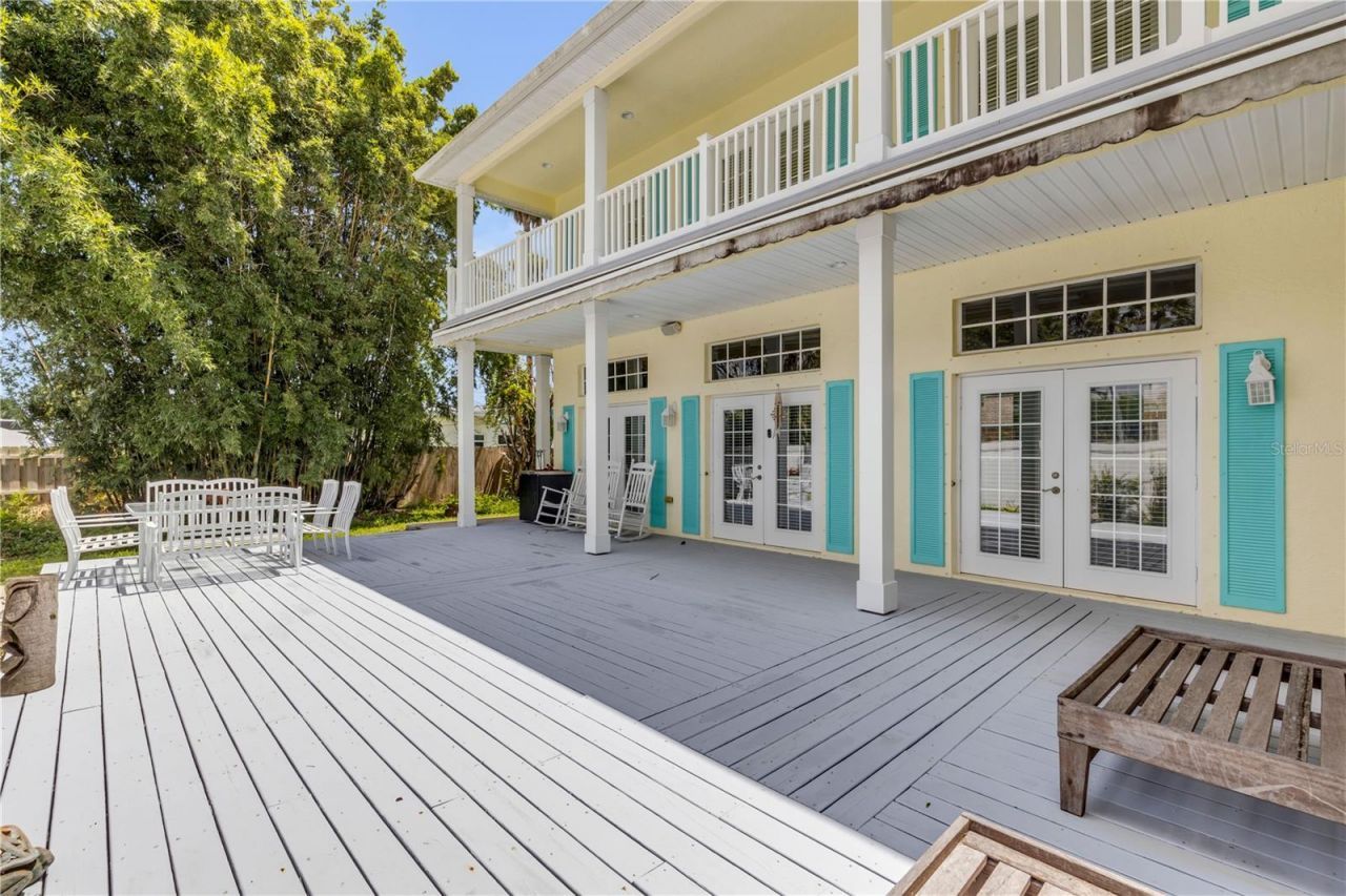 708 Ocean Avenue, New Smyrna Beach, FL 32169 Photo