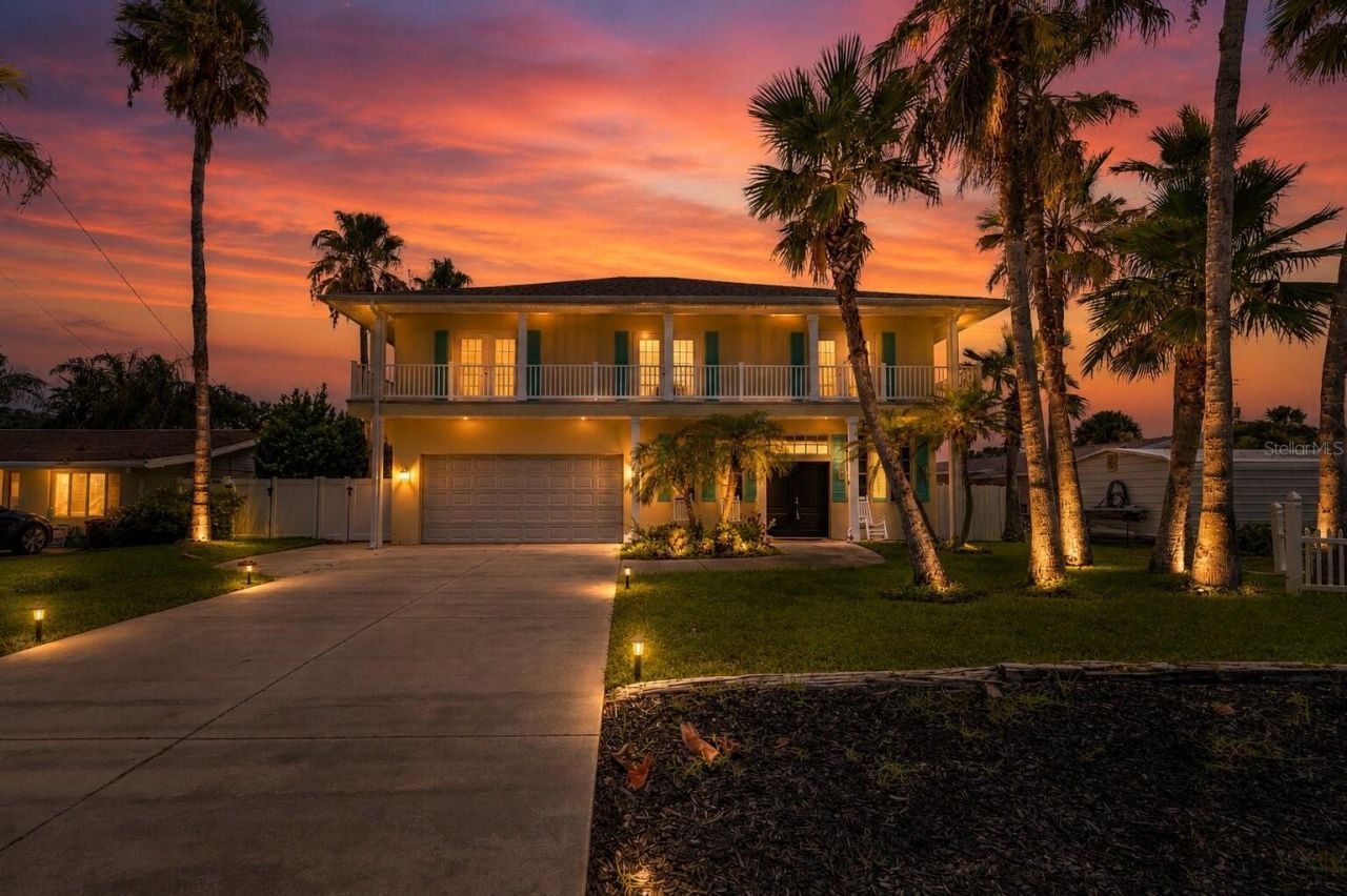 708 Ocean Avenue, New Smyrna Beach, FL 32169 Photo