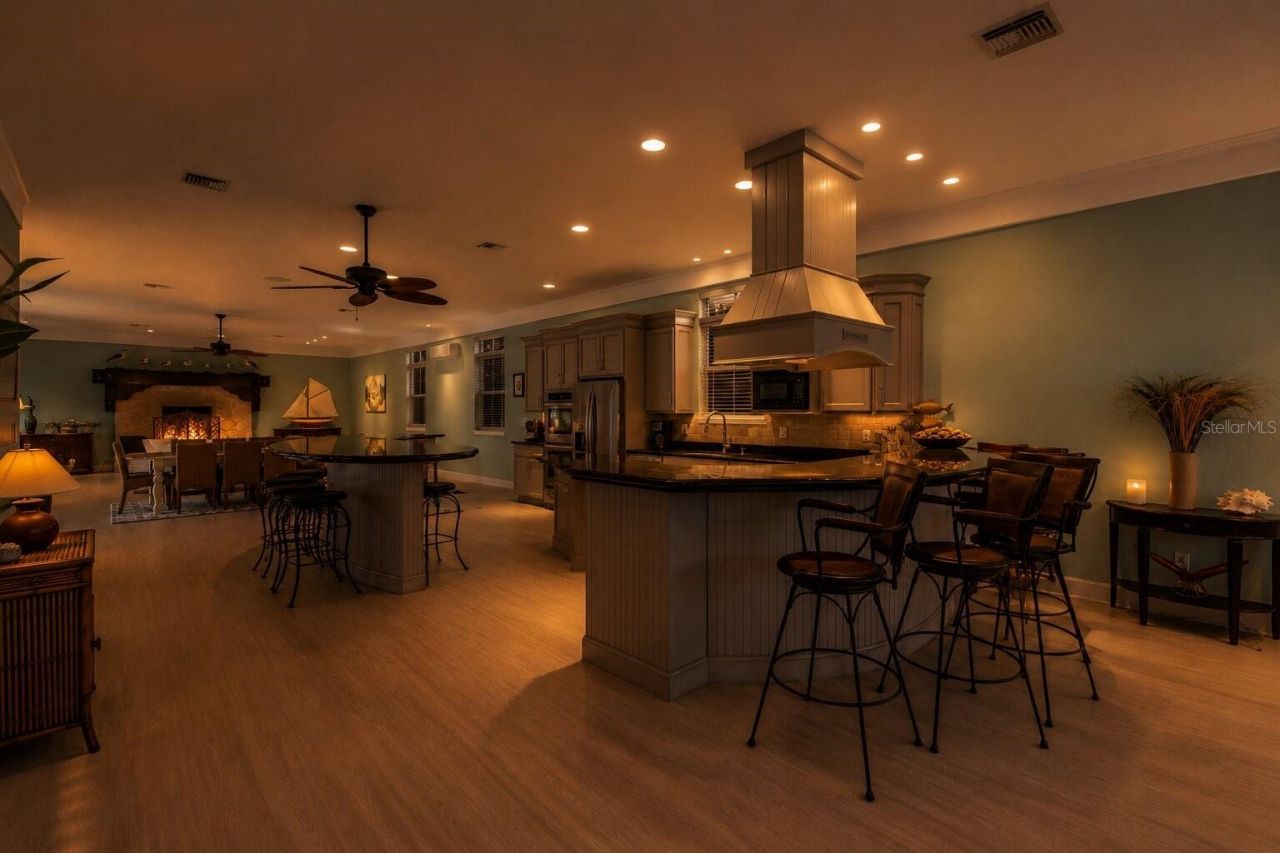 708 Ocean Avenue, New Smyrna Beach, FL 32169 Photo