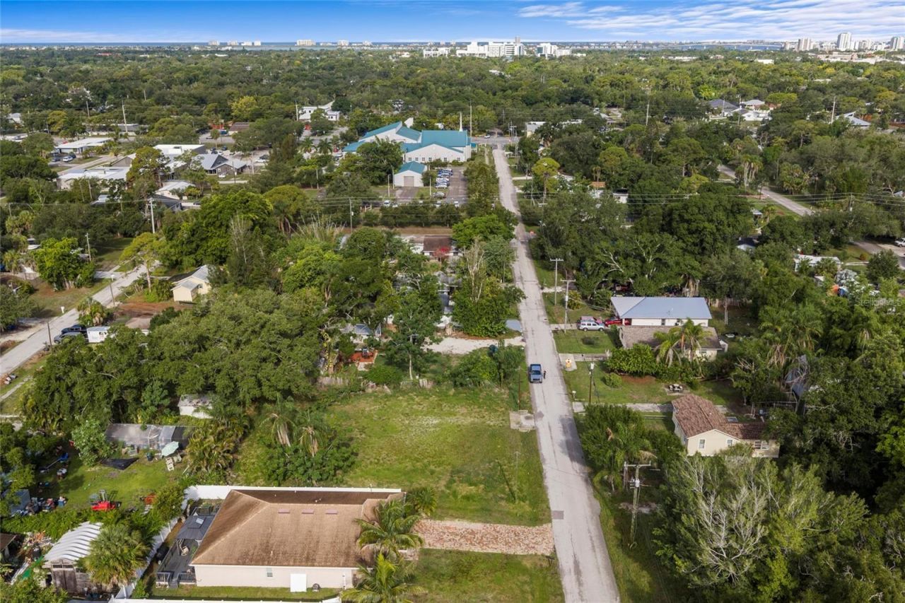 2930 Hawthorne Street, Sarasota, FL 34239 Photo