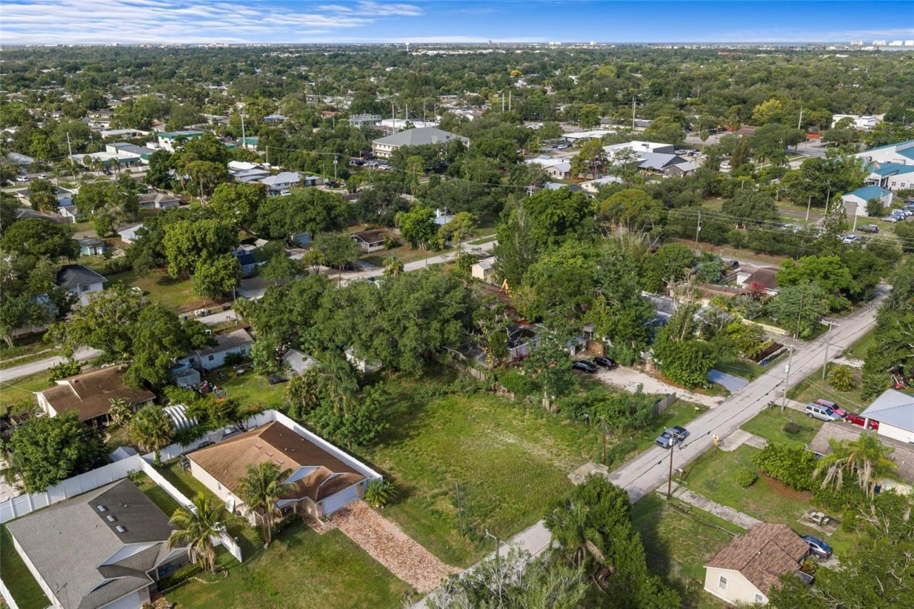 2930 Hawthorne Street, Sarasota, FL 34239 Photo