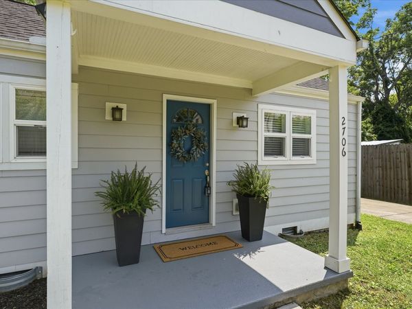 2706B Brunswick Dr , Nashville, TN 37207