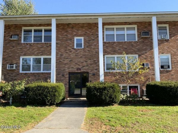 11-21 Ashdown Road, Unit 15D, Ballston Lake, NY 12019