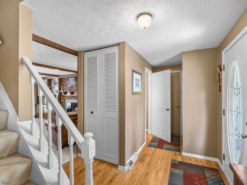 518 Treeside Drive, Stow, OH 44224 Photo 5