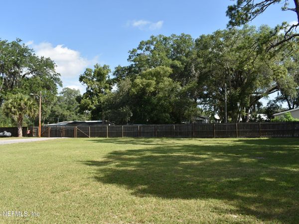 5511 BRANNON Avenue, Jacksonville, FL 32244