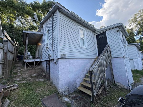 4 Brawley Road, Charleston, WV 25314