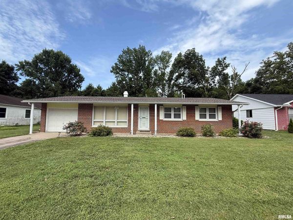 1223 N 16TH Street, Murphysboro, IL 62966