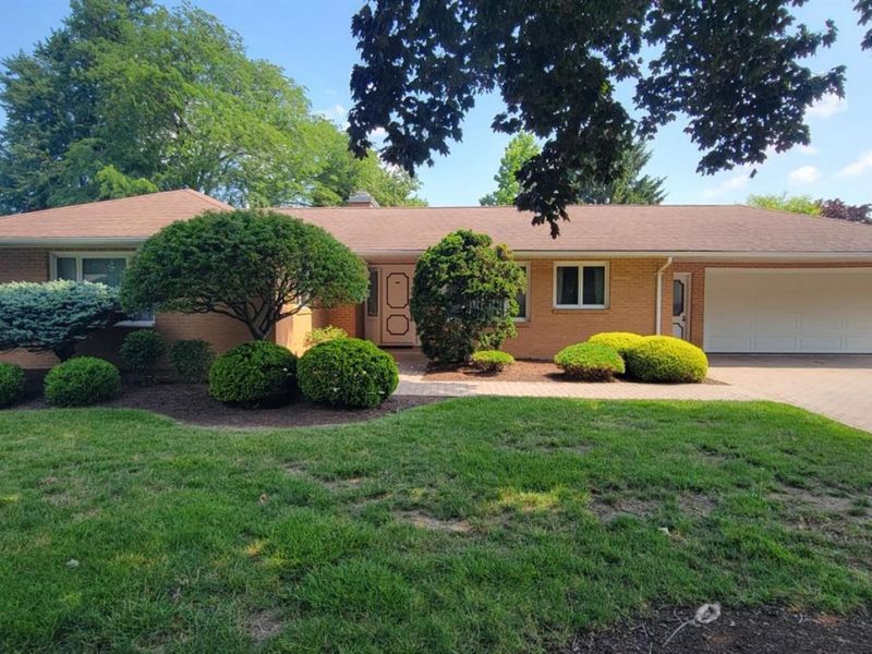2017 Hull Road, Sandusky, OH 44870 Photo 1