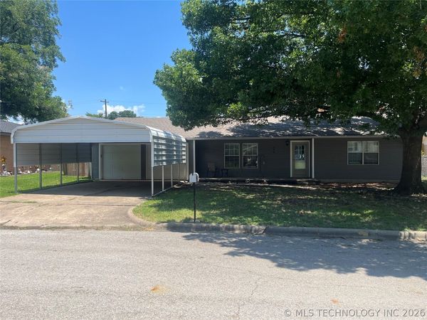 206 N Sunset , Madill, OK 73446