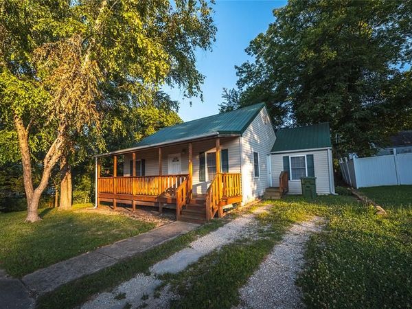 906 E 6th Street, Rolla, MO 65401