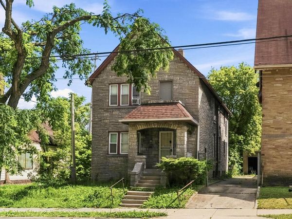 117 E Chambers STREET, Unit 117A, Milwaukee, WI 53212