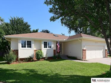 6506 S 89th Circle, Ralston, NE 68127