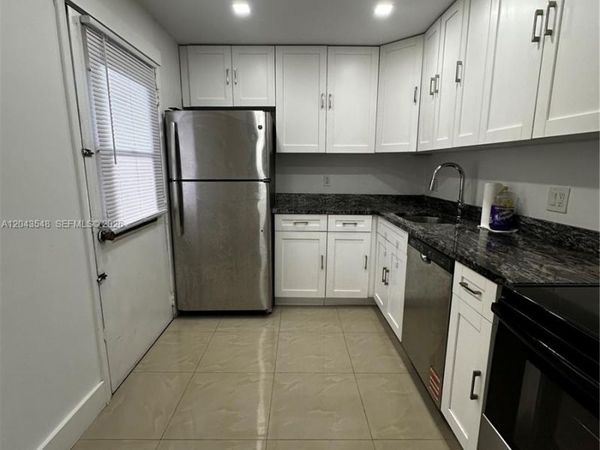 3475 N Country Club Dr , Unit 315, Aventura, FL 33180