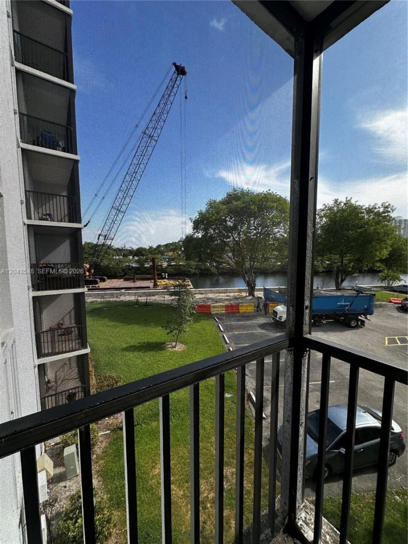 3475 N Country Club Dr , Unit 315, Aventura, FL 33180 Photo