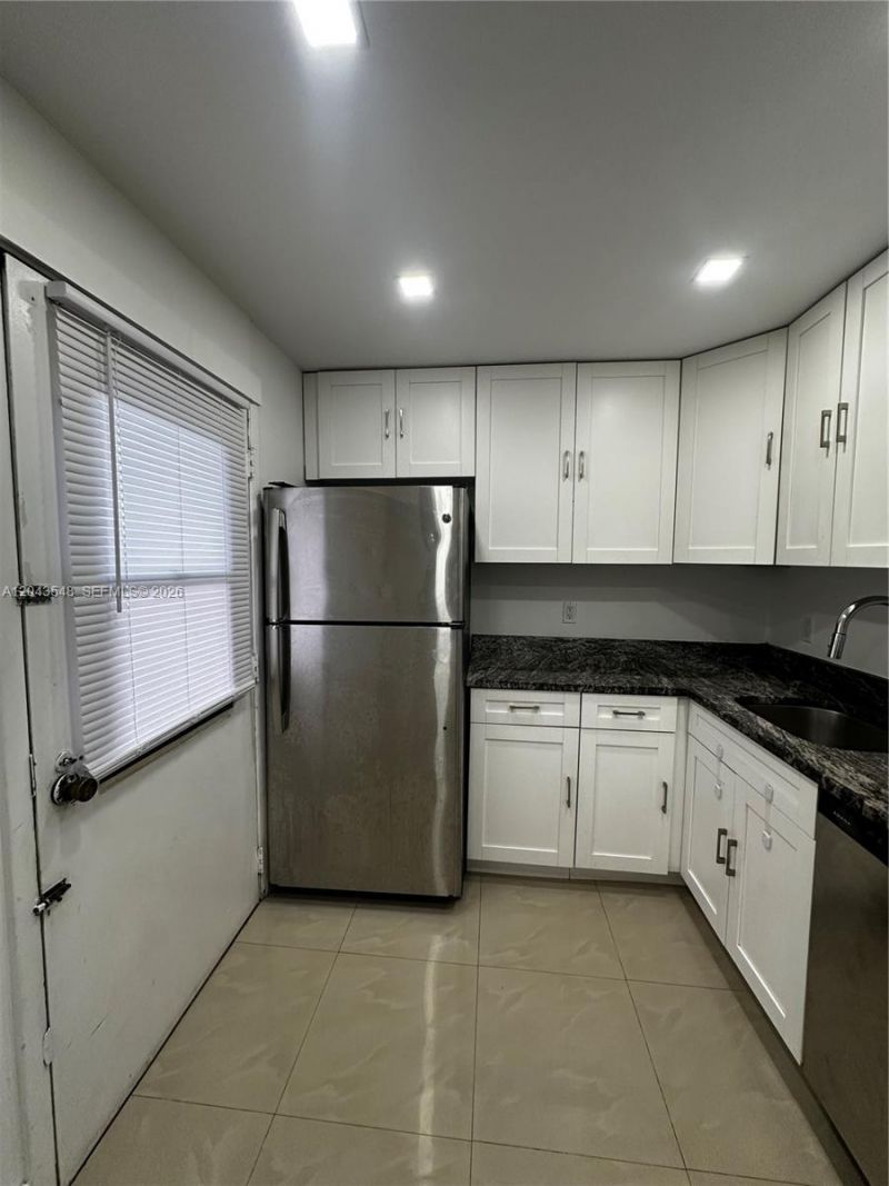 3475 N Country Club Dr , Unit 315, Aventura, FL 33180 Photo