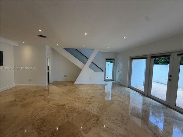 7312 Gary Ave , Miami Beach, FL 33141