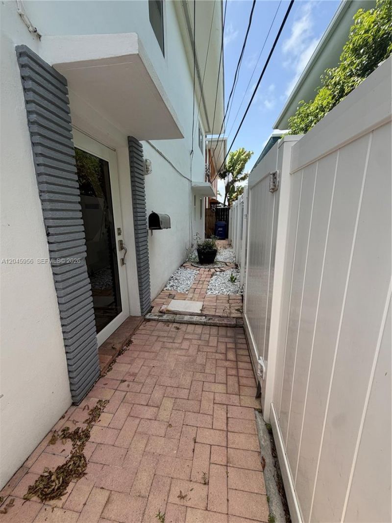 7312 Gary Ave , Miami Beach, FL 33141 Photo