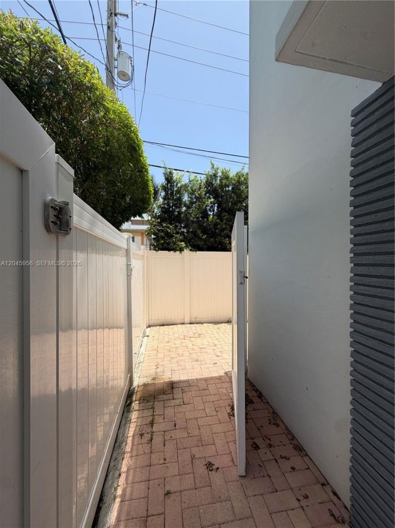 7312 Gary Ave , Miami Beach, FL 33141 Photo