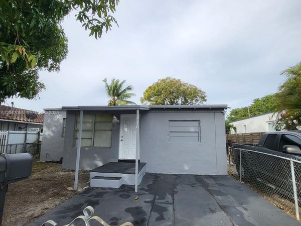 210 SW 30th Ave , Unit 210, Miami, FL 33135