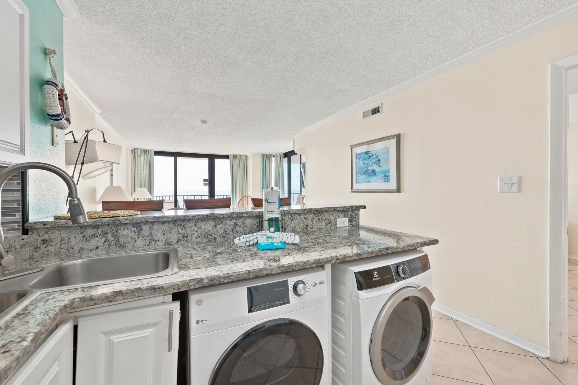 2500 North Ocean Blvd.  Photo 16