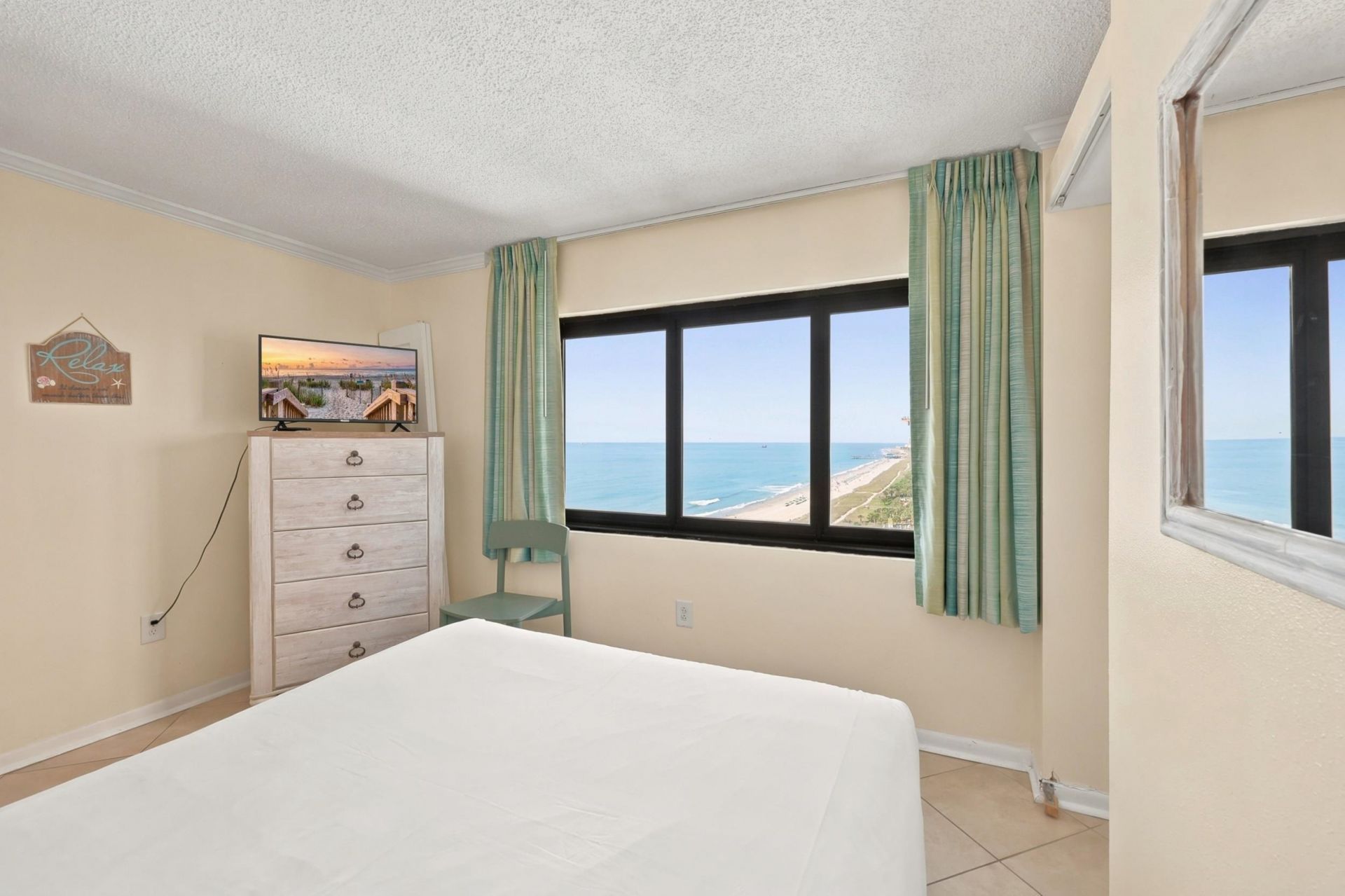 2500 North Ocean Blvd.  Photo 20