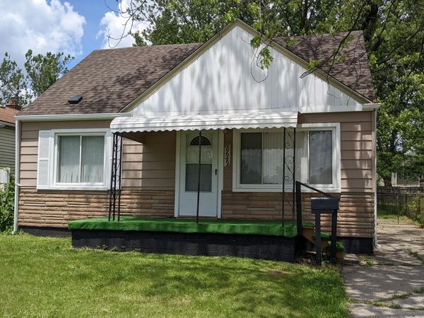 8649 Jewett Avenue, Warren, MI 48089