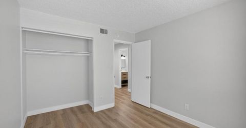4215 Brookfield Dr, Sacramento, CA 95823 Photo