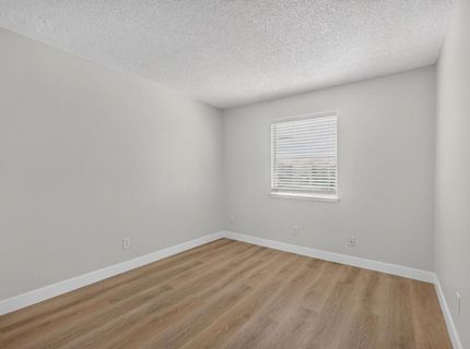 4215 Brookfield Dr, Sacramento, CA 95823 Photo