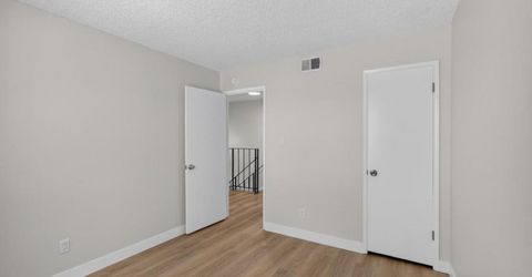 4215 Brookfield Dr, Sacramento, CA 95823 Photo