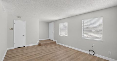 4215 Brookfield Dr, Sacramento, CA 95823 Photo