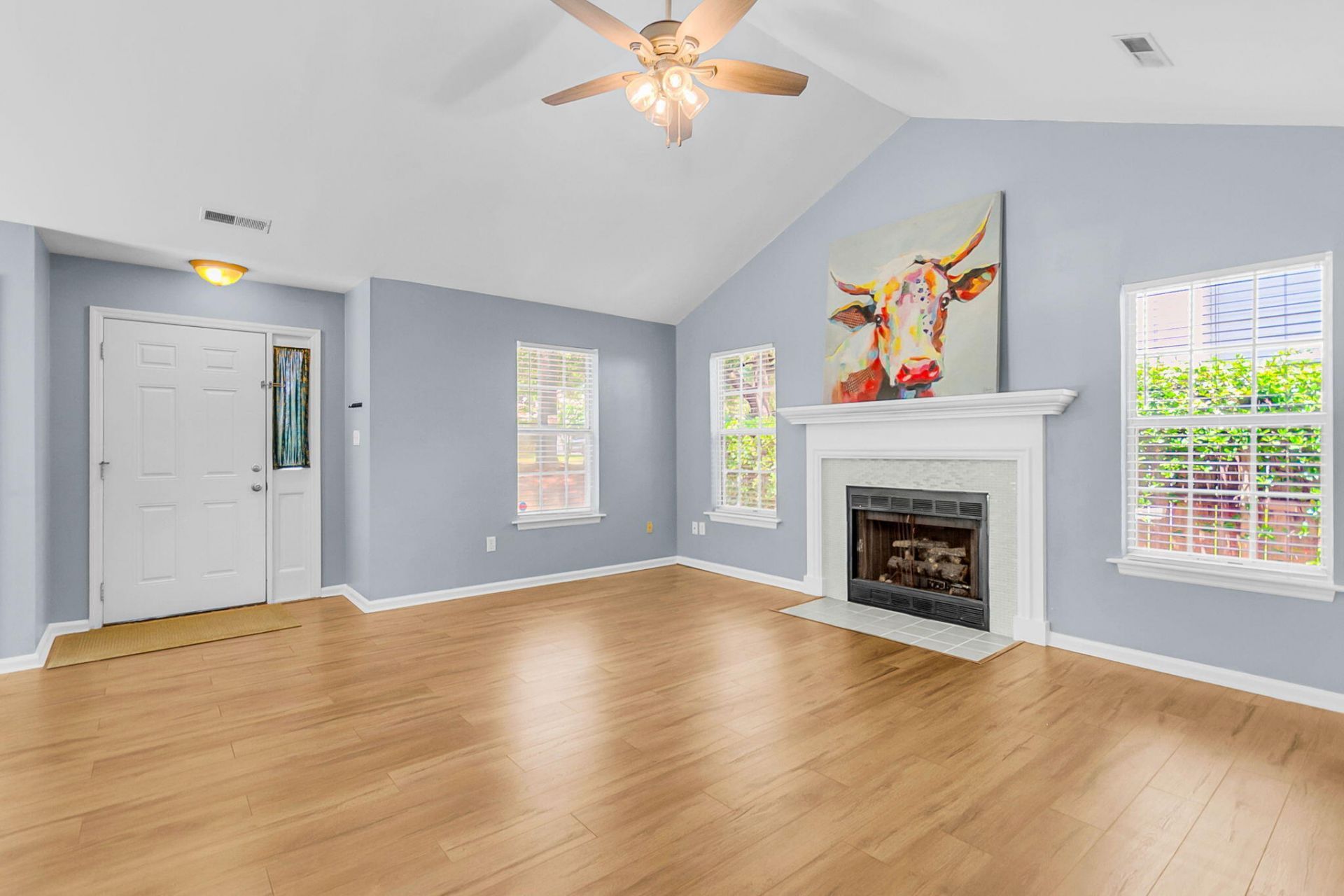 988 Nabors Drive Photo 4