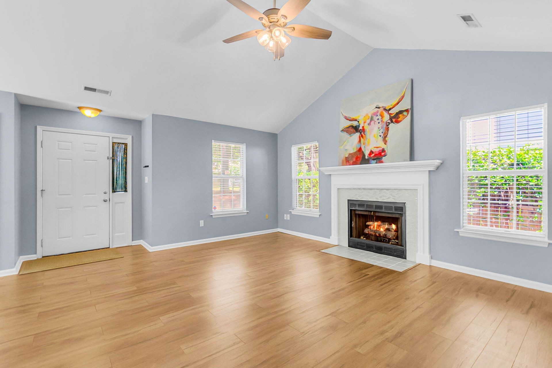 988 Nabors Drive Photo 4