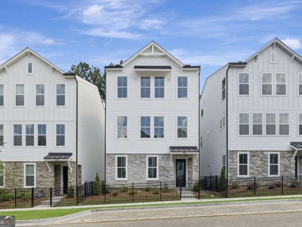 736 Auguste Avenue, Scottdale, GA 30079