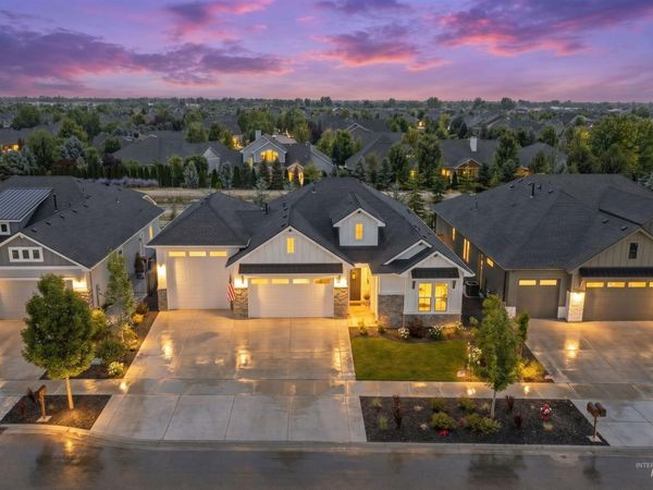 6419 W Piaffe St, Eagle, ID 83616