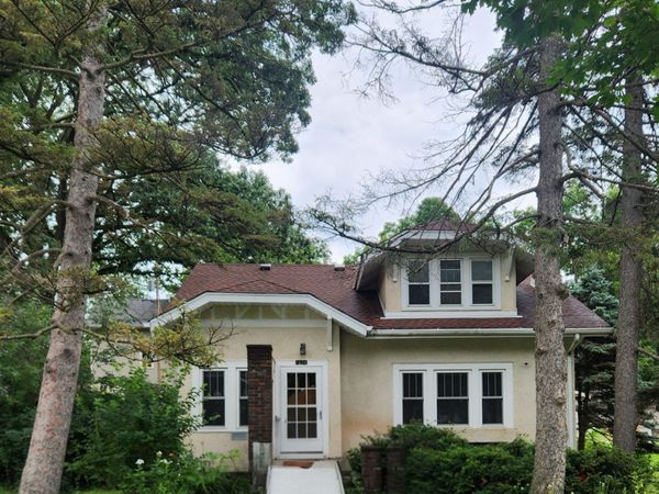 1434 Hythe Street, Saint Paul, MN 55108