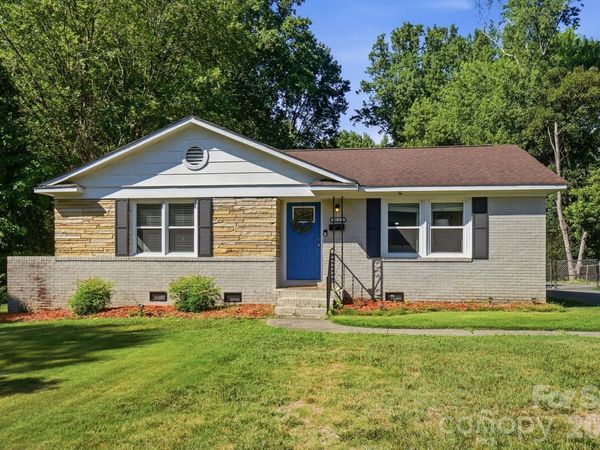 1816 Northcliff Drive, Charlotte, NC 28216